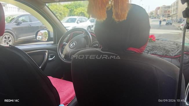 voiture dacia Duster modèle 2012 