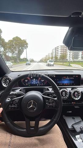 Mercedes-Benz 220 Essence Automatique 2019 à Tanger - 2