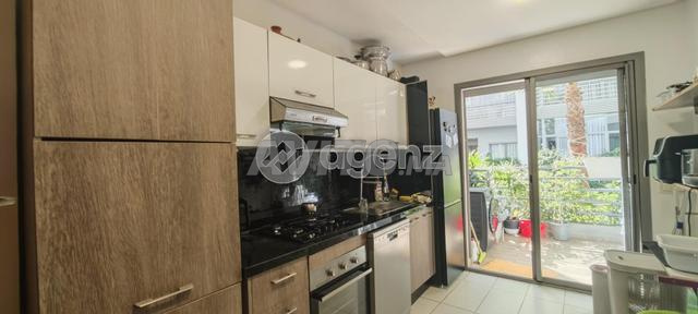 BOU-OU-1039 - Appartement à vendre à Victoria - 2