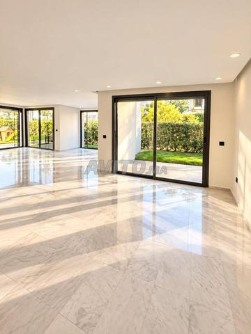 Appartement à louer 225 m² à Bouskoura - 2