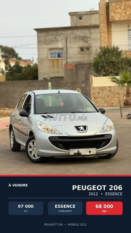 Peugeot 206 essence manuelle 2012 à Ain Aouda