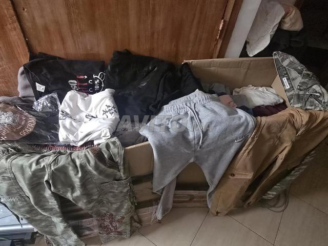 Lot de 70 pulls et polos environ taille - 2