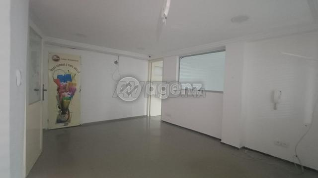 RBA-HA-1104 - Local commercial à louer Quartier Admini... - 2