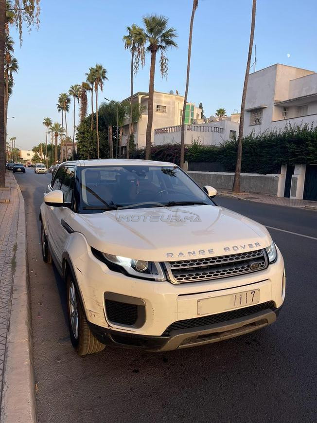 Range rover évoque 