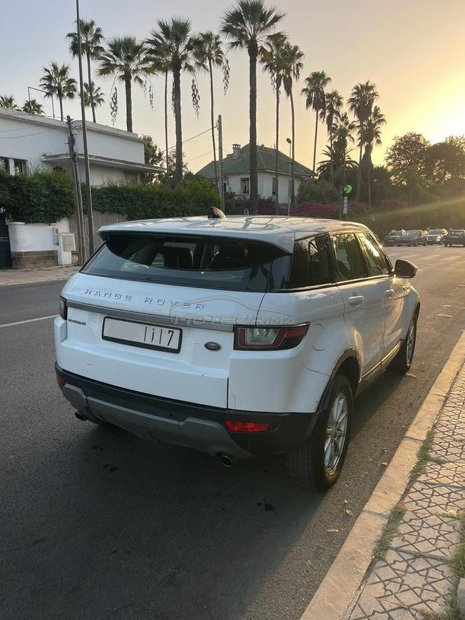 Range rover évoque 