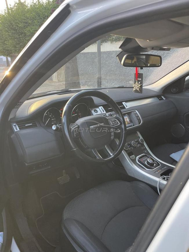 Range rover évoque 