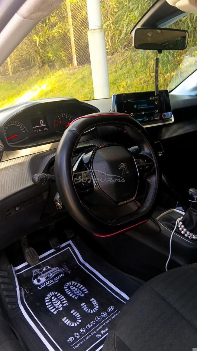 Peugeot 208 Diesel Manuelle 2022 à Tanger