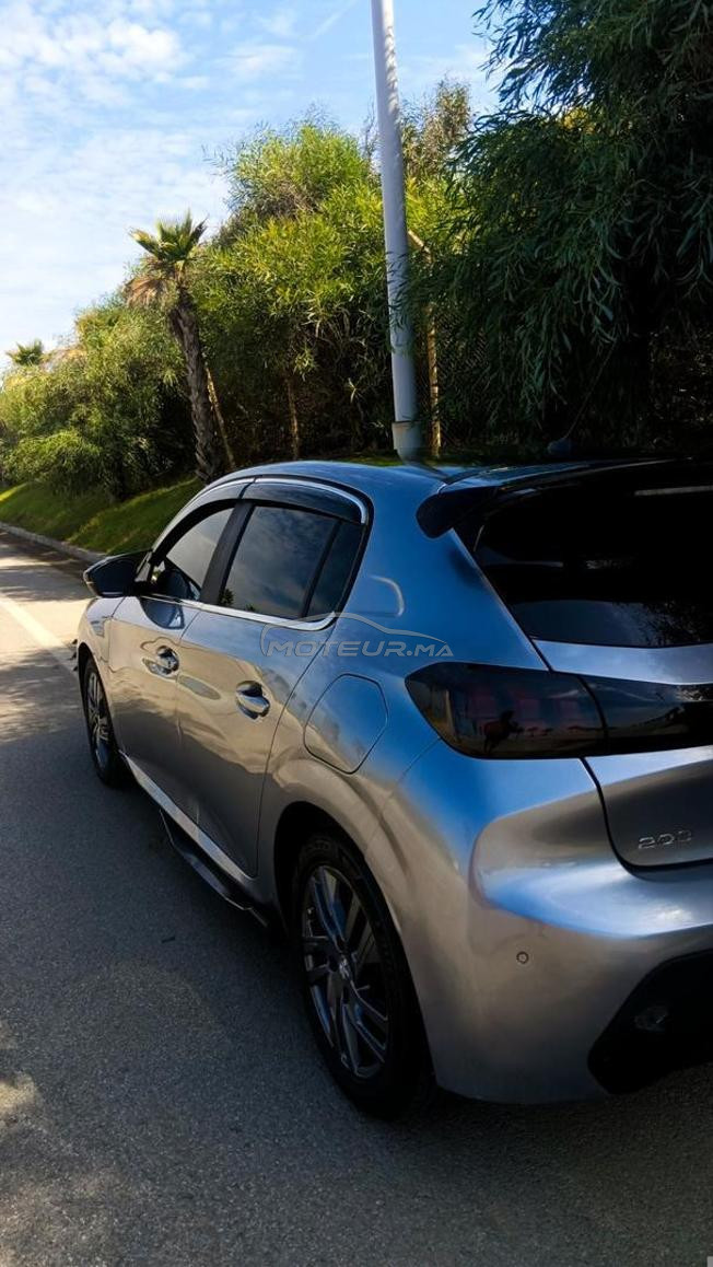 Peugeot 208 Diesel Manuelle 2022 à Tanger