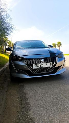 Peugeot 208 Diesel Manuelle 2022 à Tanger - 2