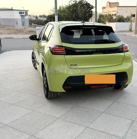 Peugeot 208 modèle 2024/12 - 2