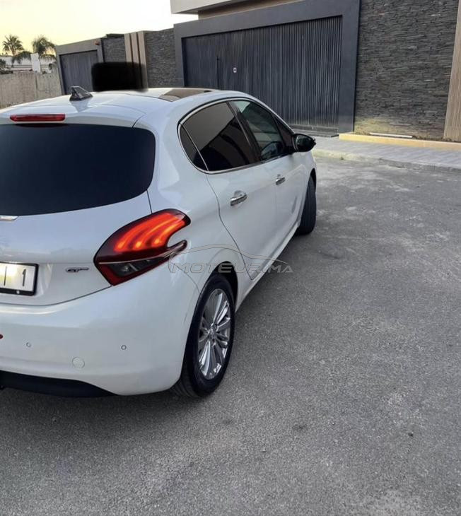 Peugeot 208 model2019 
