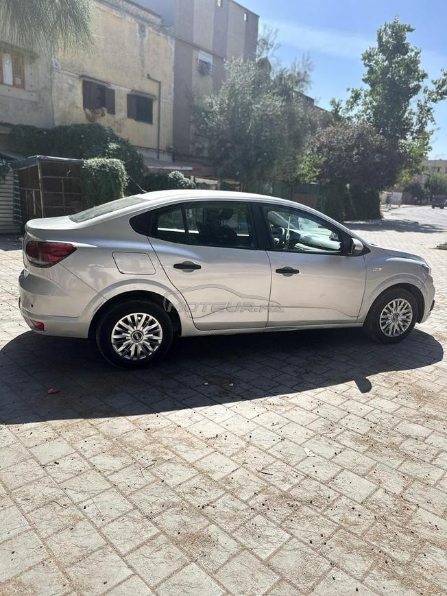 داسيا لوكان 