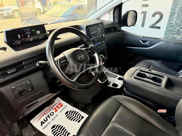 HYUNDAI Staria 2024 - 2