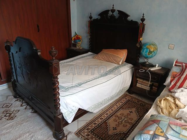 Lit antique en bois noble - 2