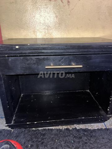 Paire de tables de chevet - 2