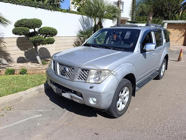 Nissan Pathfinder Diesel Automatique tout option