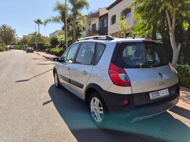 Renault Scénic diesel 2009 en très bon état 