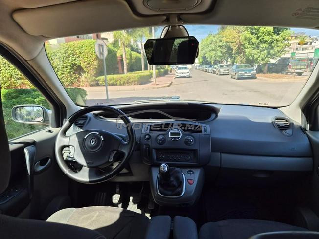 Renault Scénic diesel 2009 en très bon état 