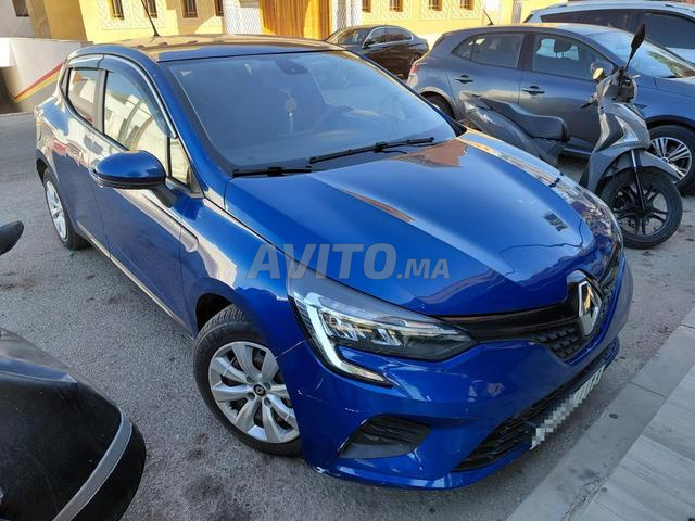 Je mets ma voiture Clio 5 - 2