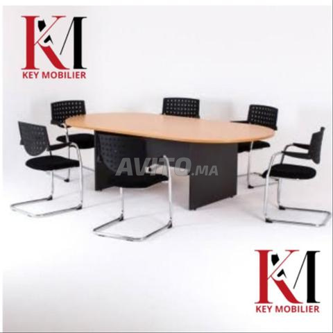 Table de Réunion de Bureau - 2
