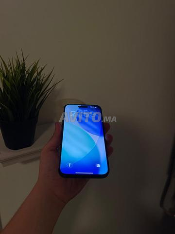 iPhone 15 Plus version Canada - 2
