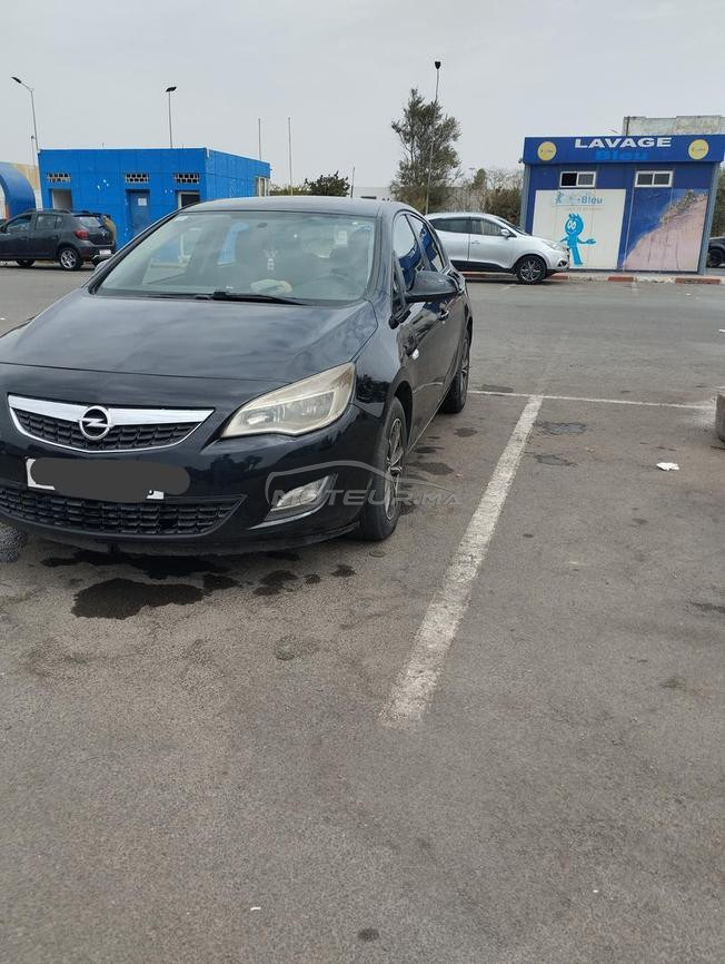 Opel Astra essence 2010