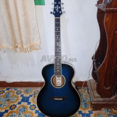 Guitare professionnelle neuve - 2