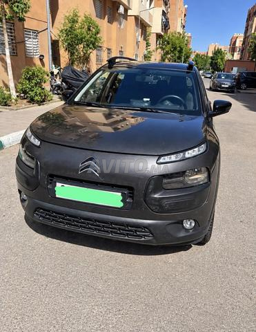 Citroën C4 Diesel Automatique 2017 à Marrakech - 2