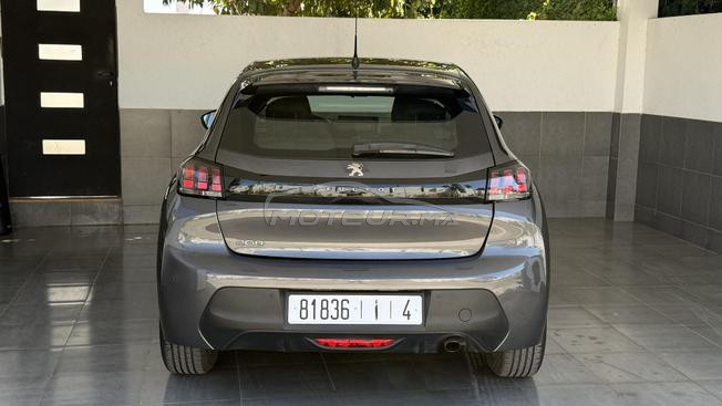 Peugeot 208 Diesel Manuelle 2023 à Rabat