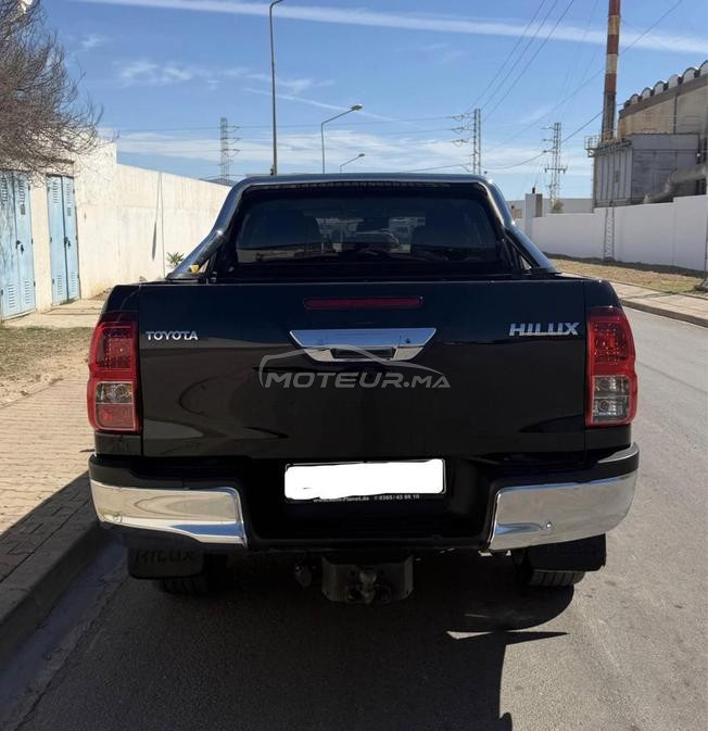 toyota hilux revo