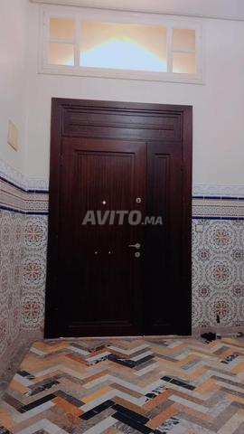 أبيع باب بحالة ممتازة - 2
