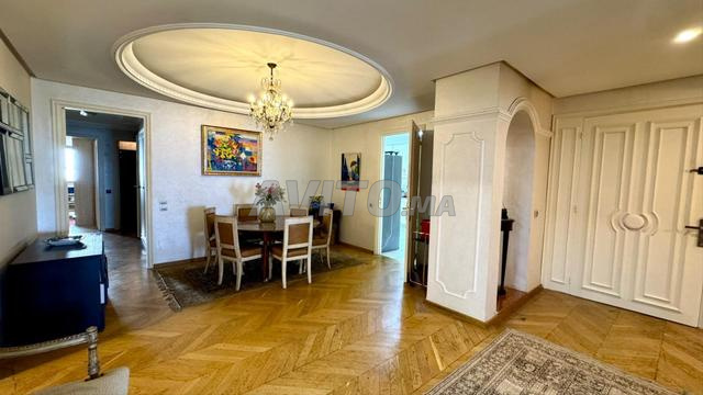 Appartement en plein Racine ensoleillé à vendre - 2