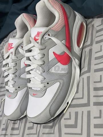 Chaussures originale NIKE Air Max Command Gris