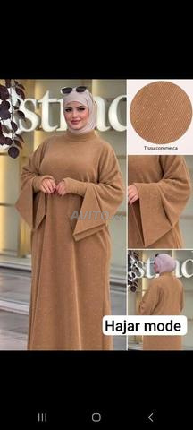 Robe et poignets en tissu épais ornés de pierres - 2