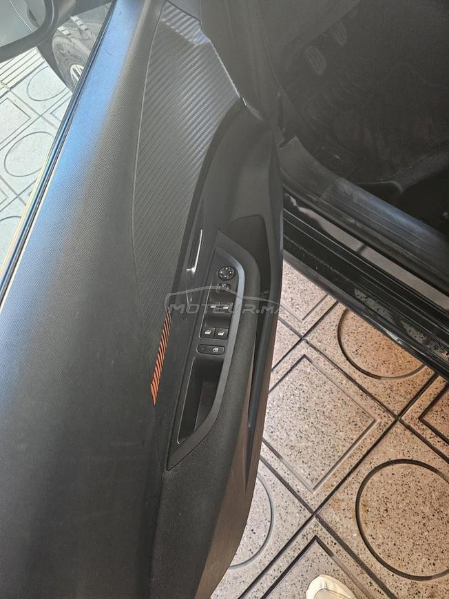 Peugeot 208 2023/12 manuel diesel 