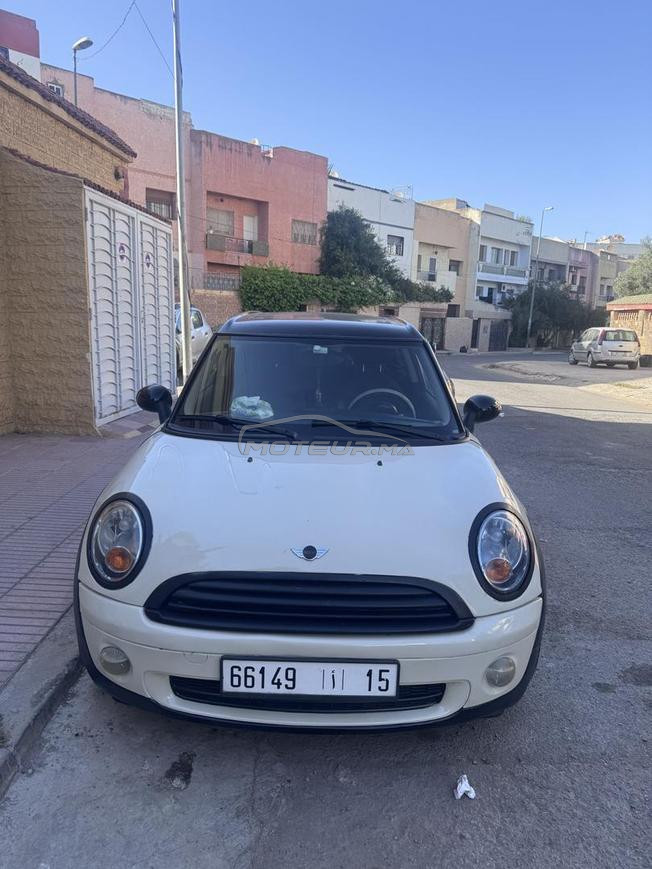 mini Cooper en bonne état 