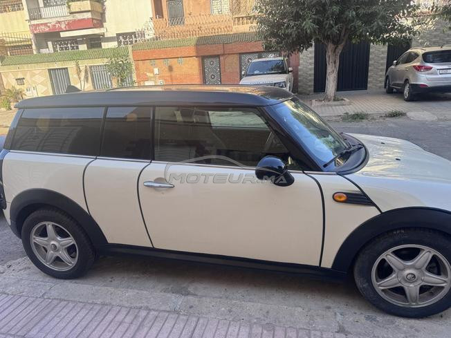 mini Cooper en bonne état 