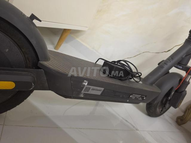 Trottinette électrique 5 plus vitesse 25 km - 2