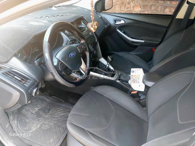 voiture ford focus très bonne état à vendre