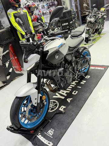 YAMAHA Mt 07 - 2
