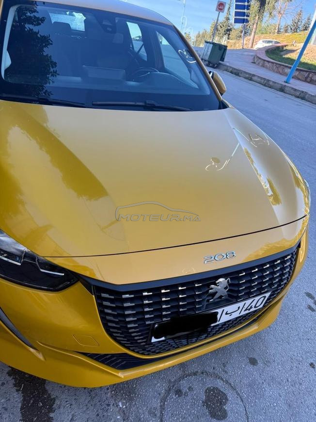 سيارة للبيع في حالة جيدة جدا P208