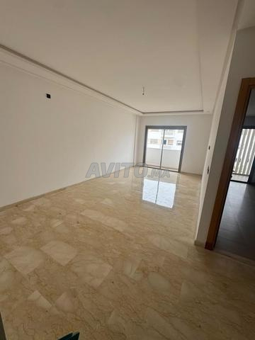 À LOUER – SPACIEUX APPARTEMENT DE 136 m² - 2