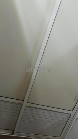 غرفة مجهزة بالألومنيوم بأربع مرايا - 2