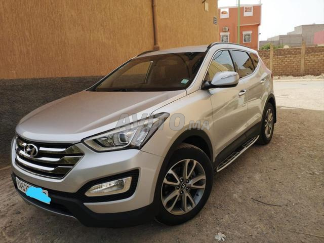 Hyundai Santa Fe Modèle 2013 en excellent état à vendre.