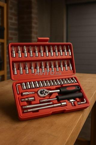 Ensemble d'outils de bricolage complet en bon état. - 2