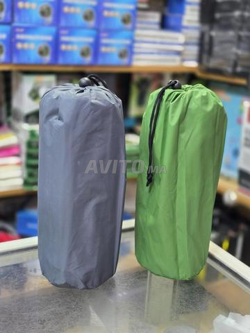 À vendre matelas de camping gonflable confortable et pratique. - 2
