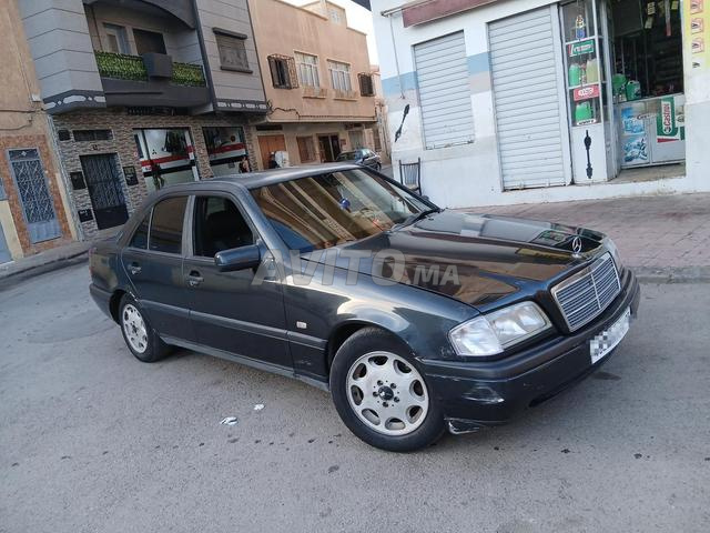 Mercedes-Benz 220 Diesel Manuelle 1997 à Oujda