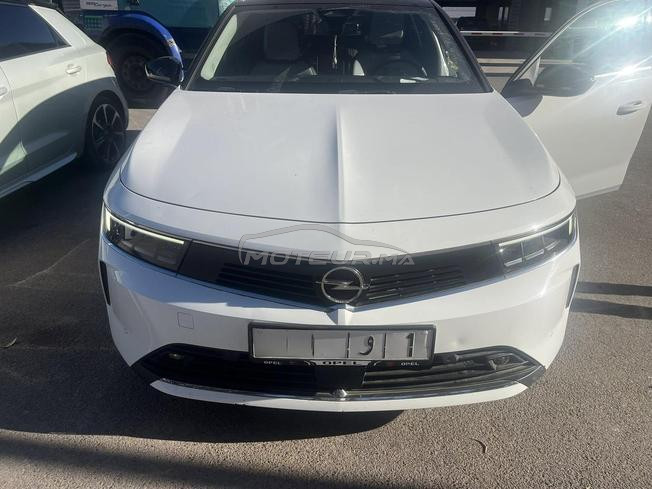Opel astra finition design 