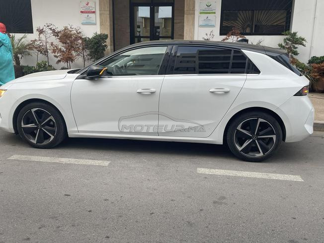Opel astra finition design 