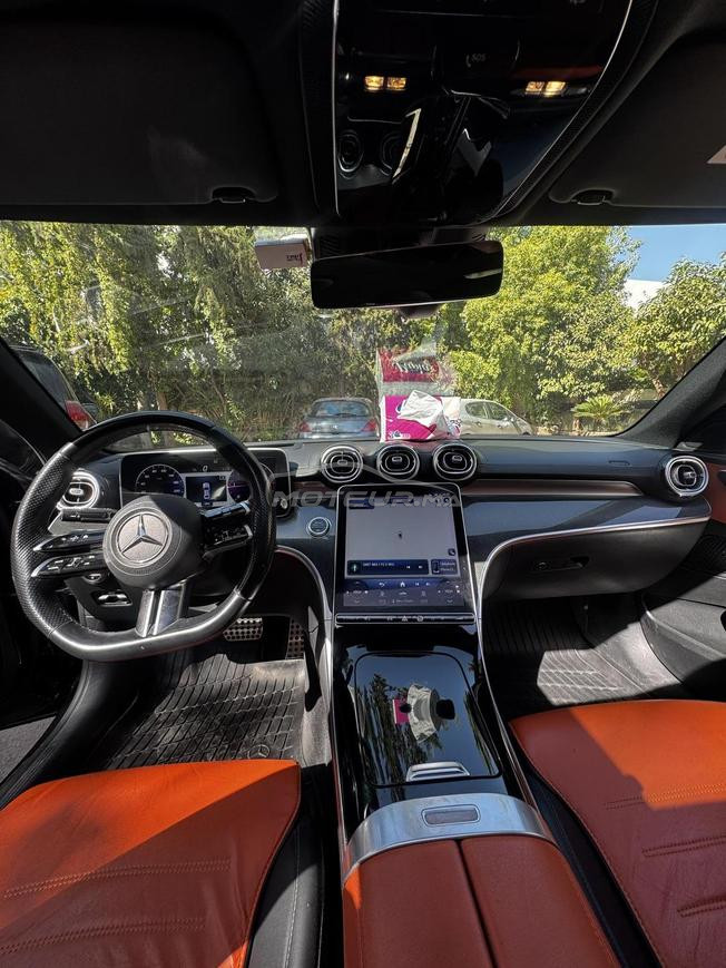 Mercedes-Benz 220 Diesel Automatique 2023 à Fès